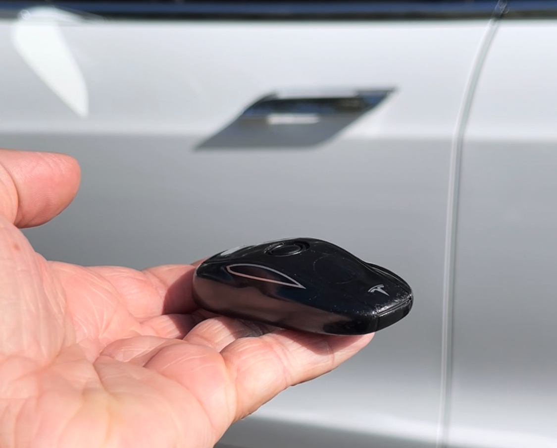  7 HELPFUL WAYS TO INSPECT A PRE-LOVED EV